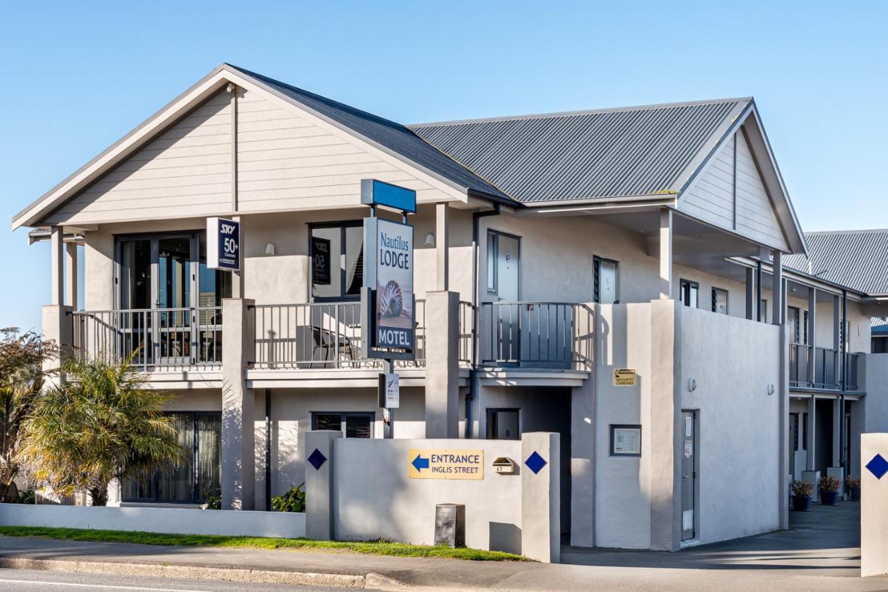 מוטואקה Nautilus Lodge Motel מראה חיצוני תמונה
