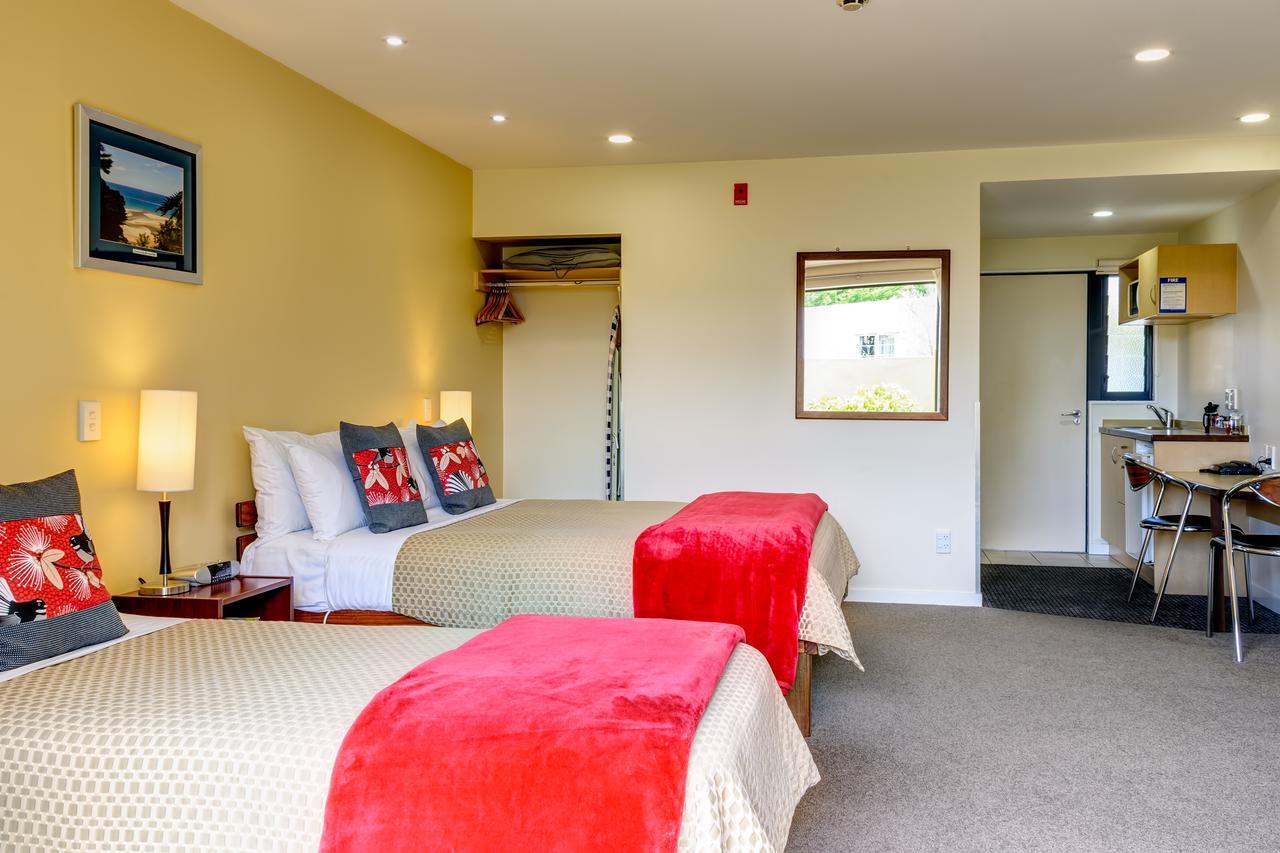 מוטואקה Nautilus Lodge Motel מראה חיצוני תמונה